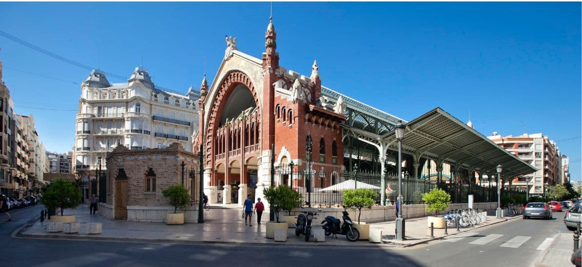 Exterior del Mercado de Colón
